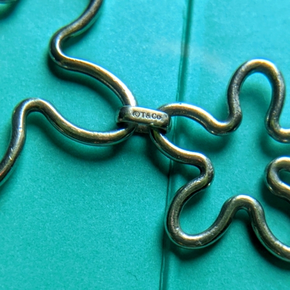 RARE Authentic TIFFANY & Co plumeria  flower bracelet - Picture 3 of 5